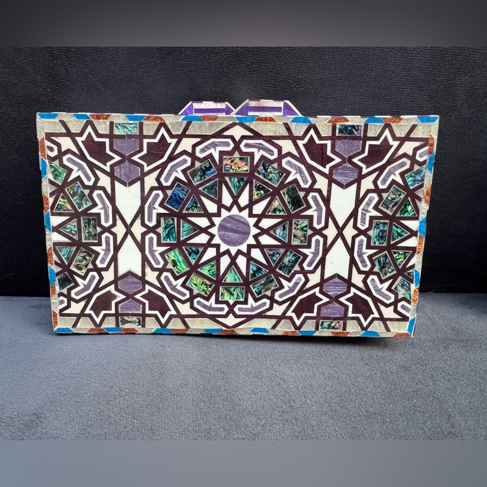 Amazing hand made Egyptian mother of pearls women bag vey very unique and classy
